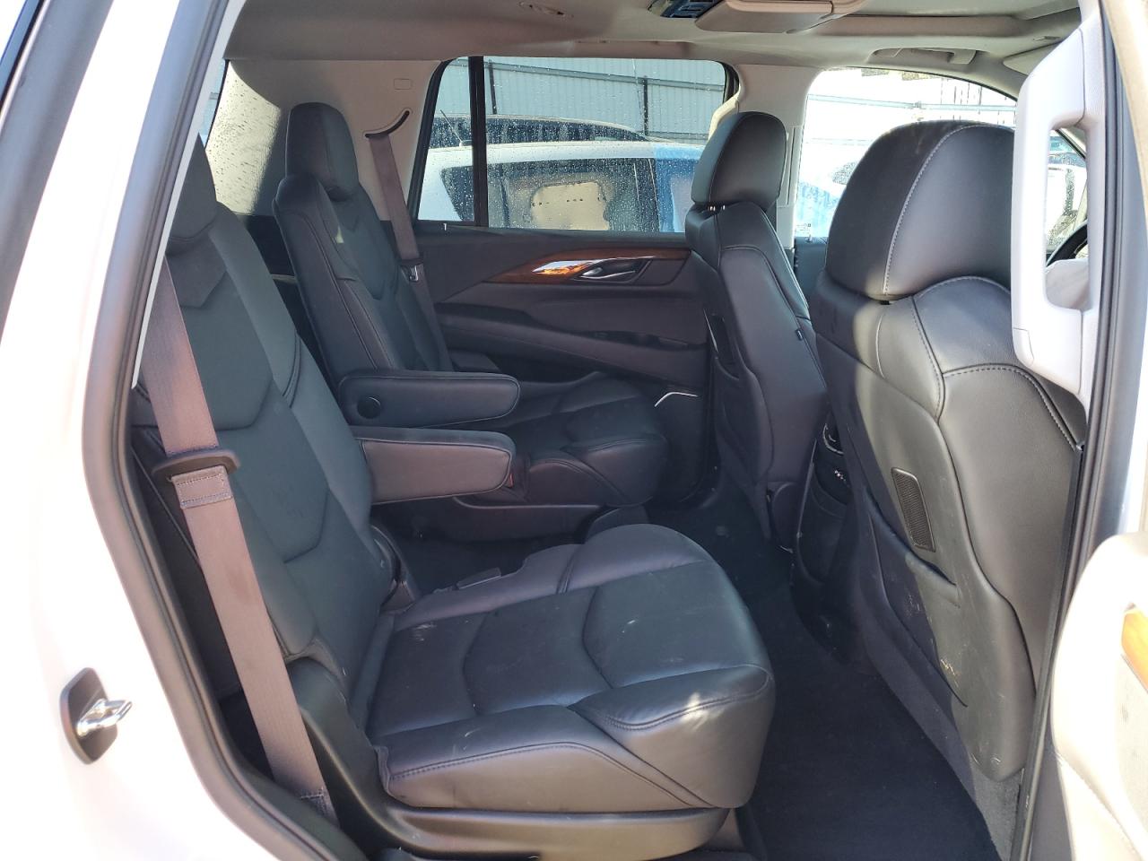 Photo 10 VIN: 1GYS4BKJ7GR297055 - CADILLAC ESCALADE 