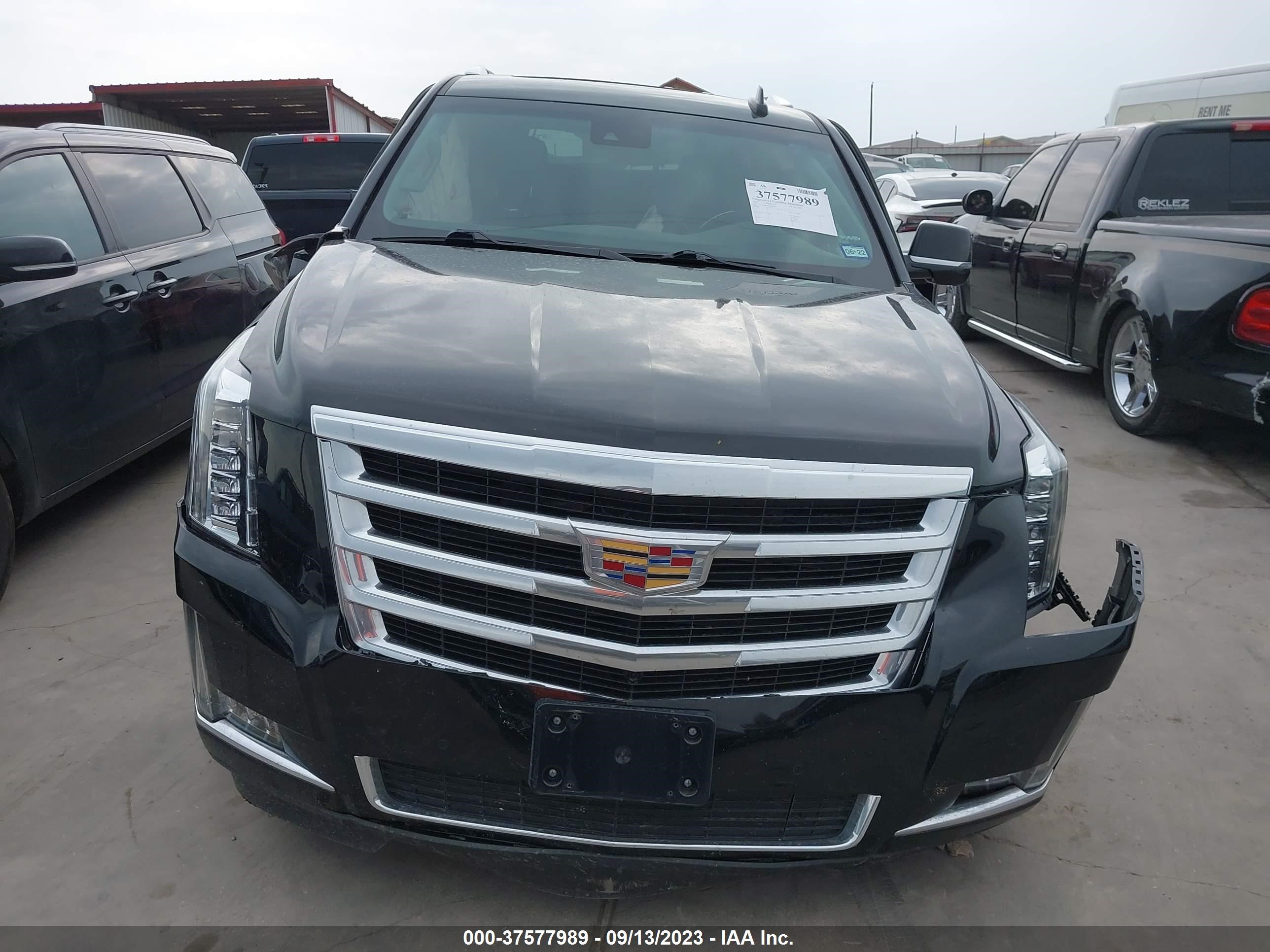 Photo 11 VIN: 1GYS4BKJ9KR268830 - CADILLAC ESCALADE 