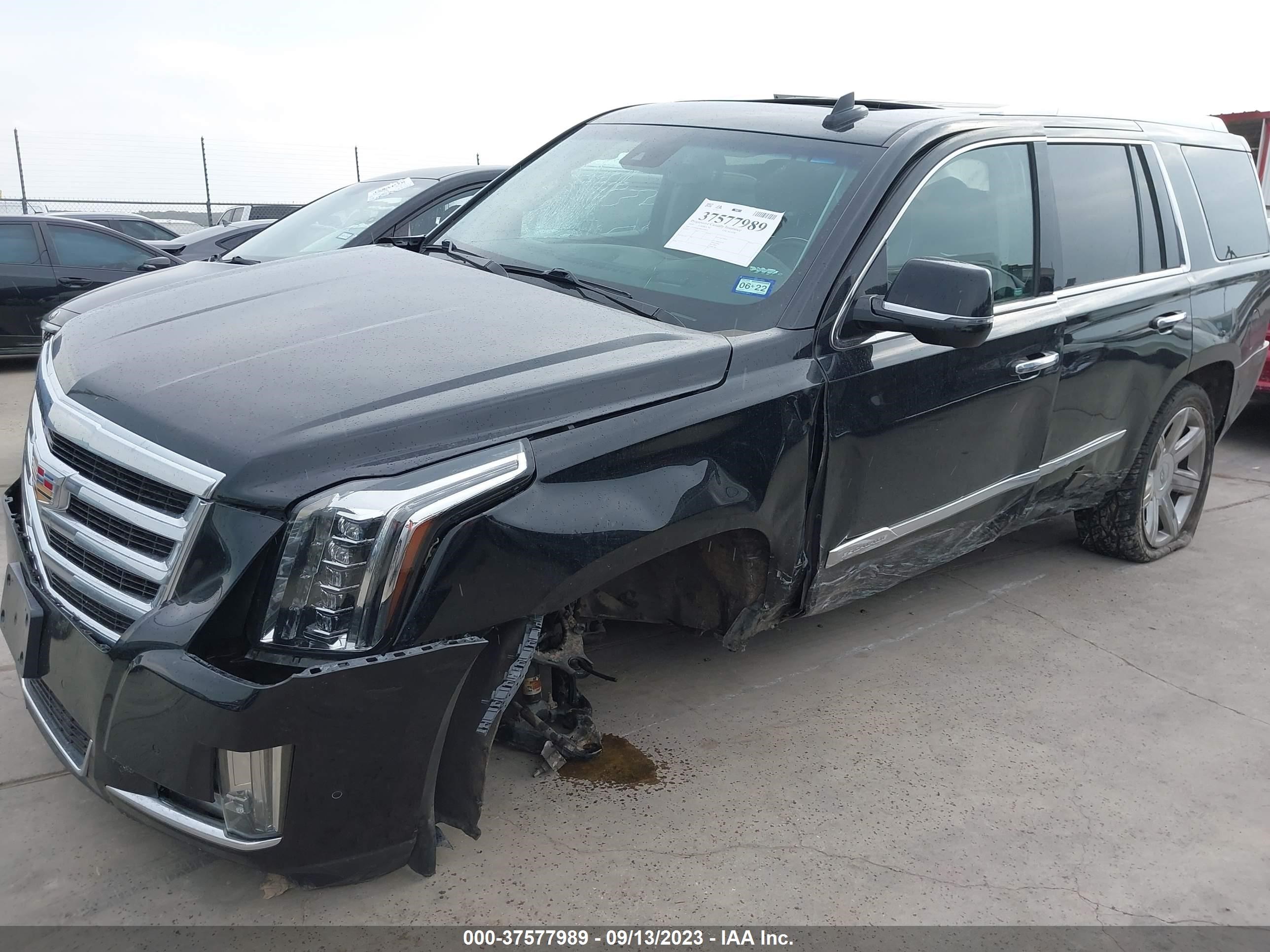 Photo 5 VIN: 1GYS4BKJ9KR268830 - CADILLAC ESCALADE 