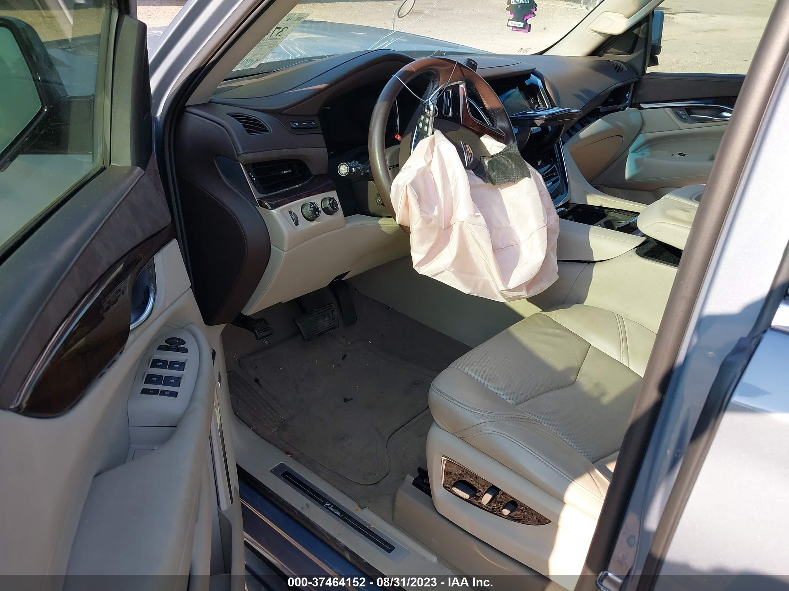 Photo 4 VIN: 1GYS4BKJXGR227338 - CADILLAC ESCALADE 