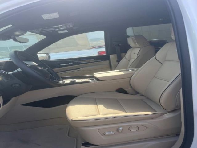 Photo 1 VIN: 1GYS4BKL3NR325738 - CADILLAC ESCALADE 