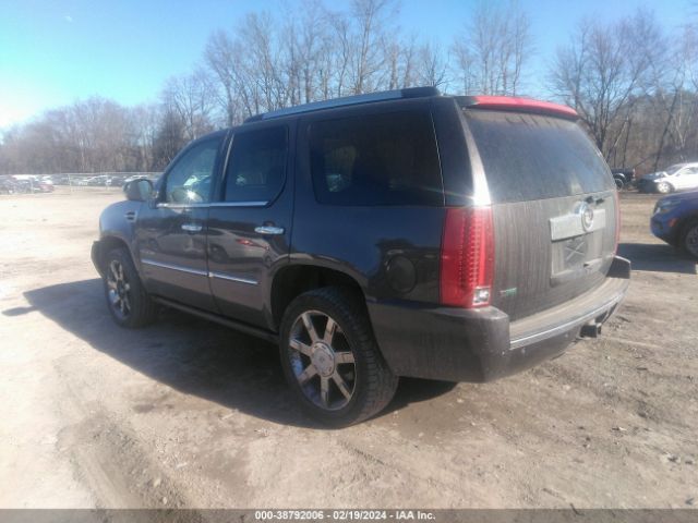 Photo 2 VIN: 1GYS4CEF0BR139517 - CADILLAC ESCALADE 