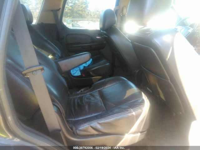 Photo 7 VIN: 1GYS4CEF0BR139517 - CADILLAC ESCALADE 