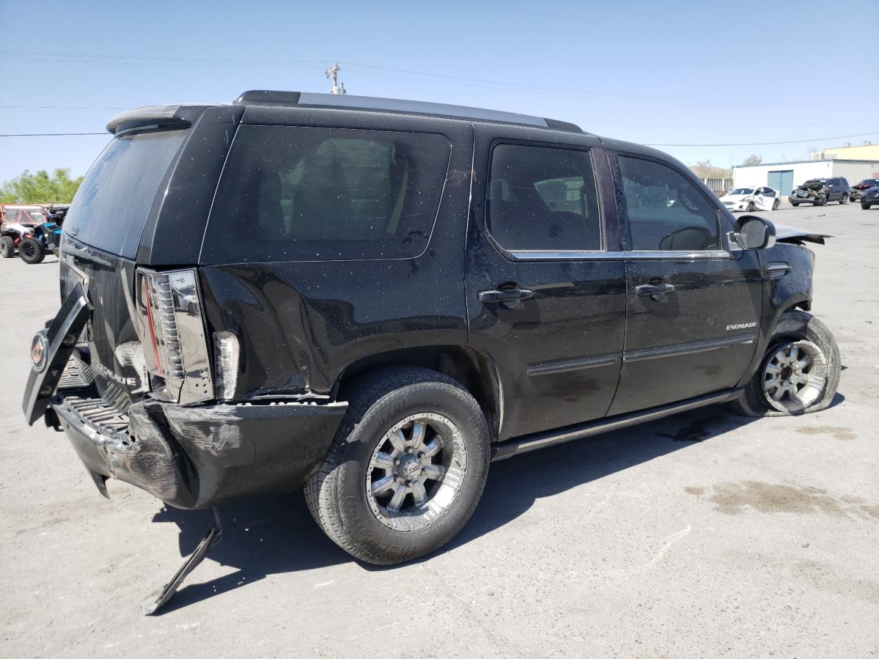 Photo 2 VIN: 1GYS4CEF0CR317606 - CADILLAC ESCALADE 