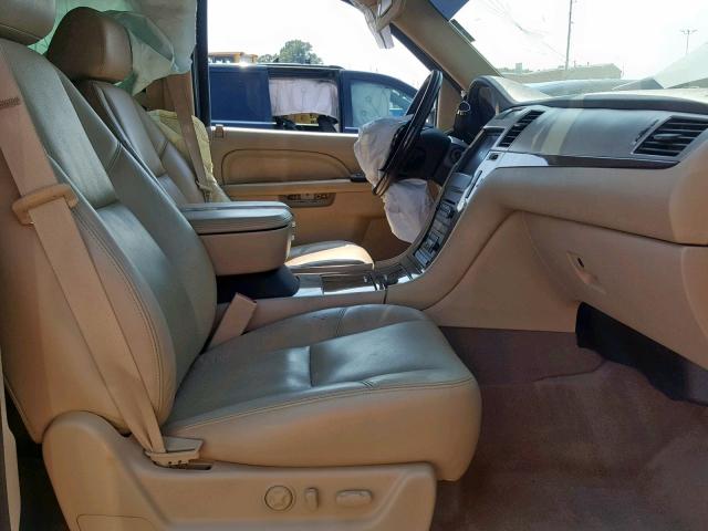 Photo 4 VIN: 1GYS4CEF1BR216167 - CADILLAC ESCALADE P 