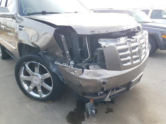 Photo 8 VIN: 1GYS4CEF2BR317721 - CADILLAC ESCALADE P 