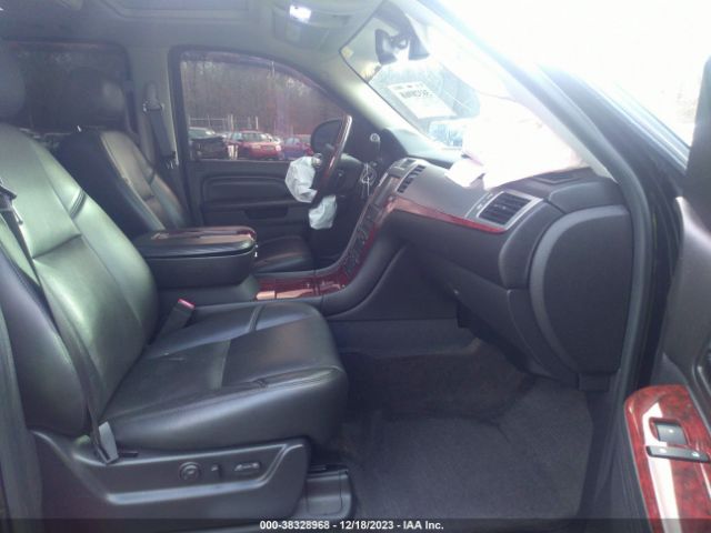 Photo 4 VIN: 1GYS4CEF2ER183524 - CADILLAC ESCALADE 