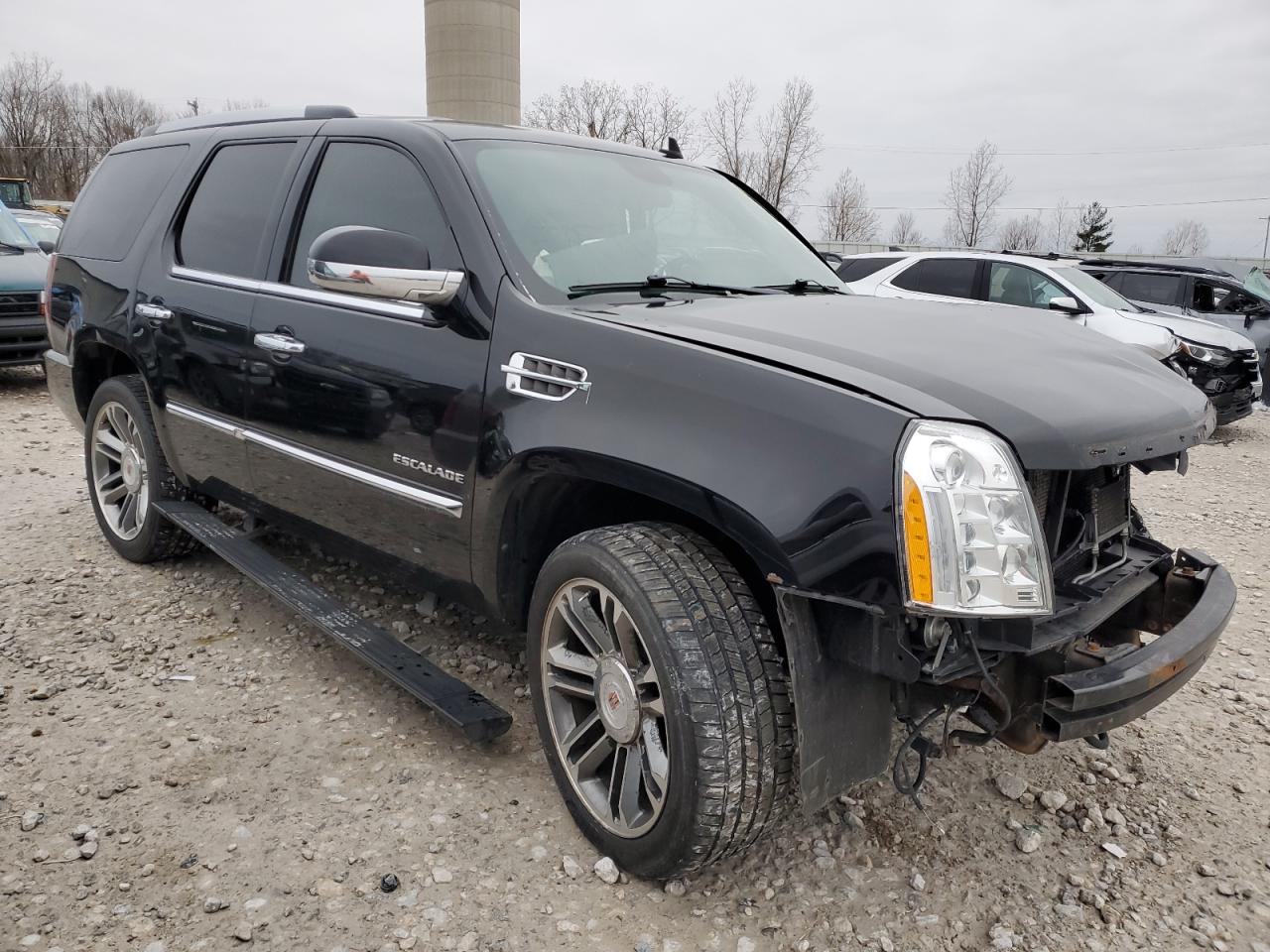 Photo 3 VIN: 1GYS4CEF3CR203163 - CADILLAC ESCALADE 