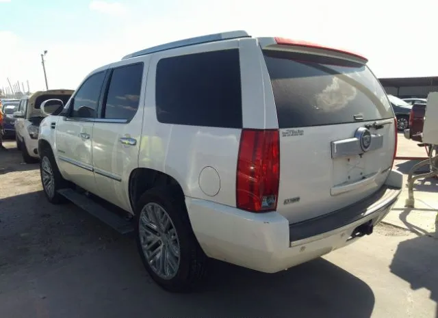 Photo 2 VIN: 1GYS4CEF5BR182153 - CADILLAC ESCALADE 