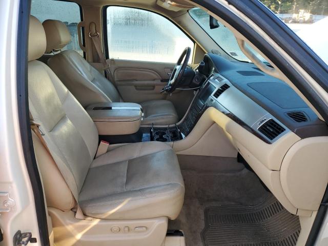 Photo 6 VIN: 1GYS4CEF5BR395894 - CADILLAC ESCALADE 