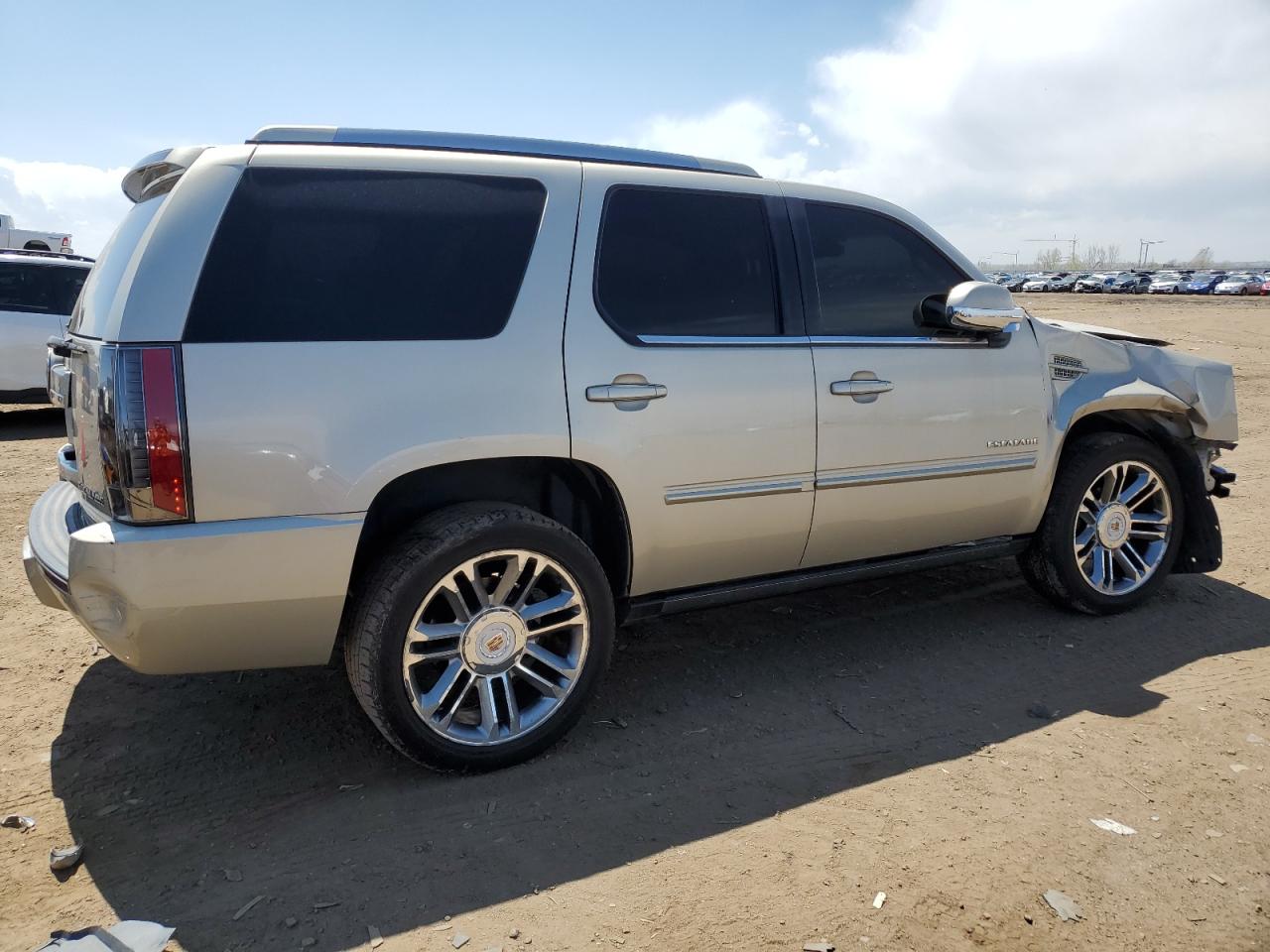 Photo 2 VIN: 1GYS4CEF7DR145883 - CADILLAC ESCALADE 