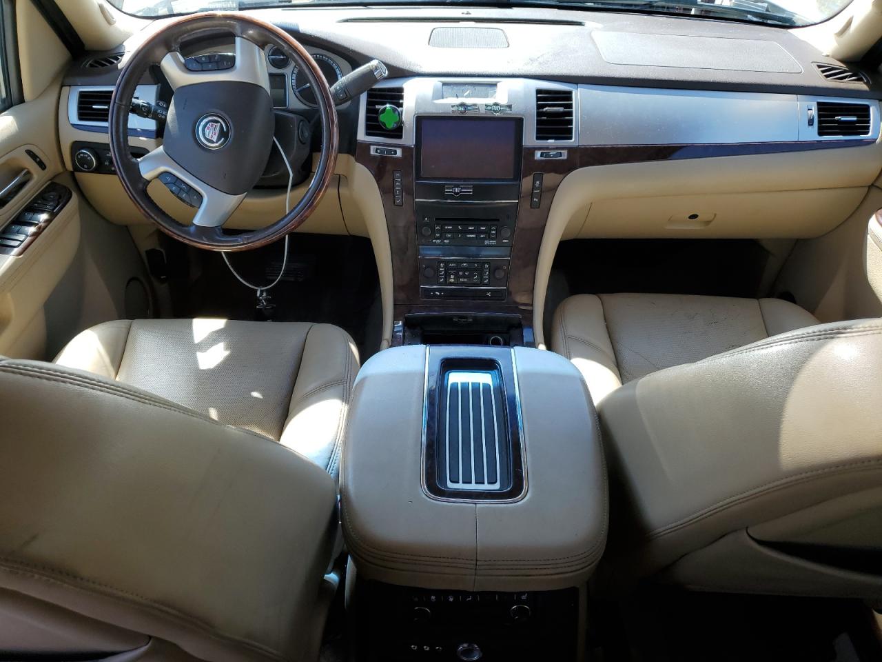 Photo 7 VIN: 1GYS4CEF7DR373866 - CADILLAC ESCALADE 