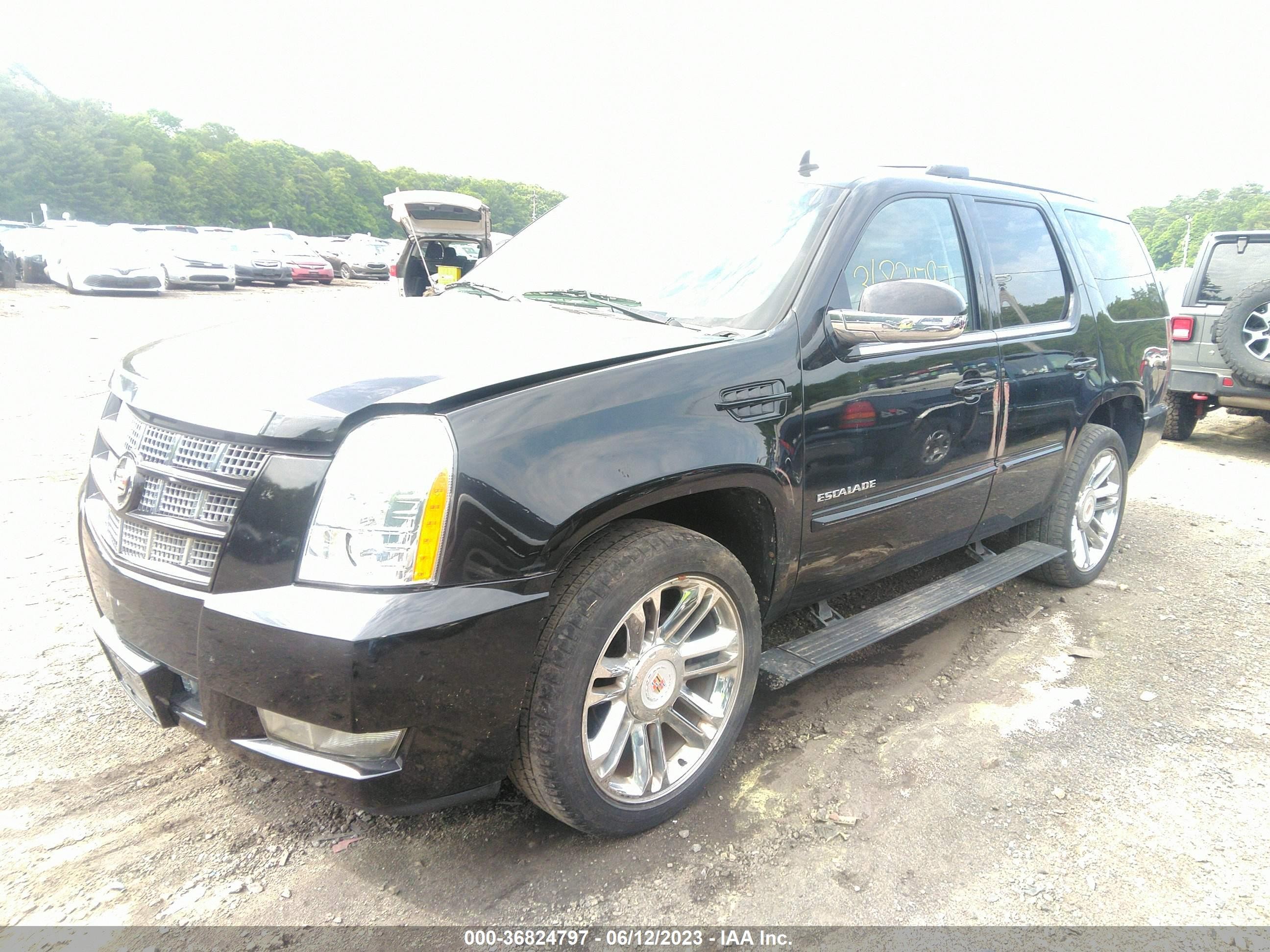 Photo 1 VIN: 1GYS4CEF7ER180618 - CADILLAC ESCALADE 