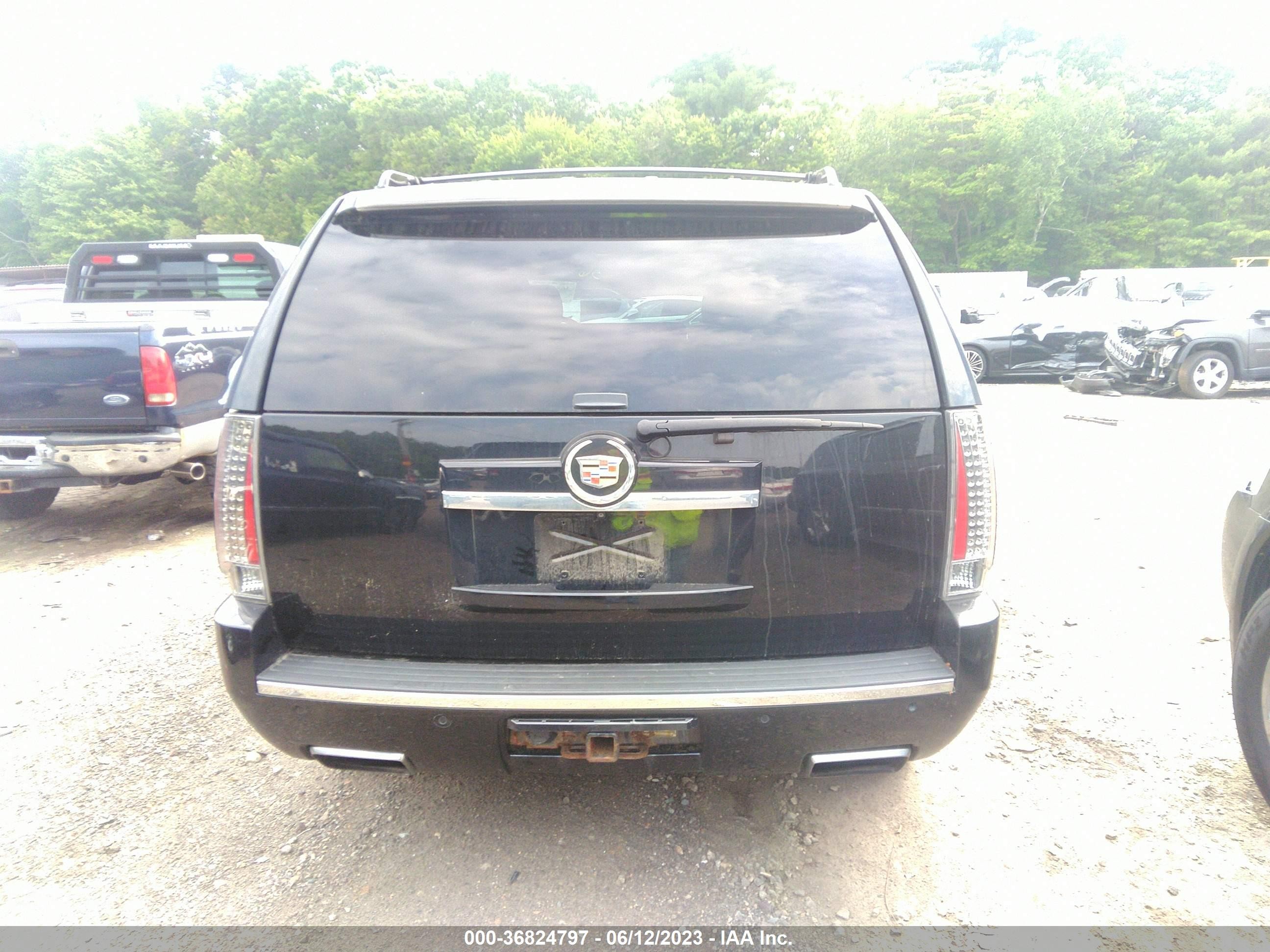 Photo 15 VIN: 1GYS4CEF7ER180618 - CADILLAC ESCALADE 