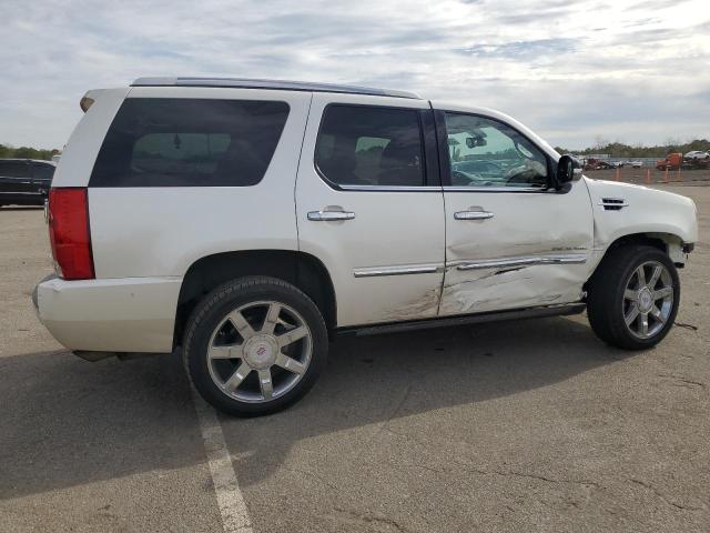 Photo 2 VIN: 1GYS4CEF9BR105253 - CADILLAC ESCALADE 