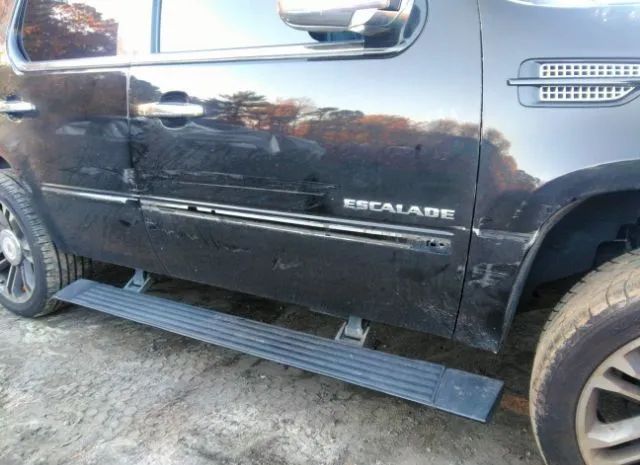 Photo 5 VIN: 1GYS4CEF9DR377109 - CADILLAC ESCALADE 