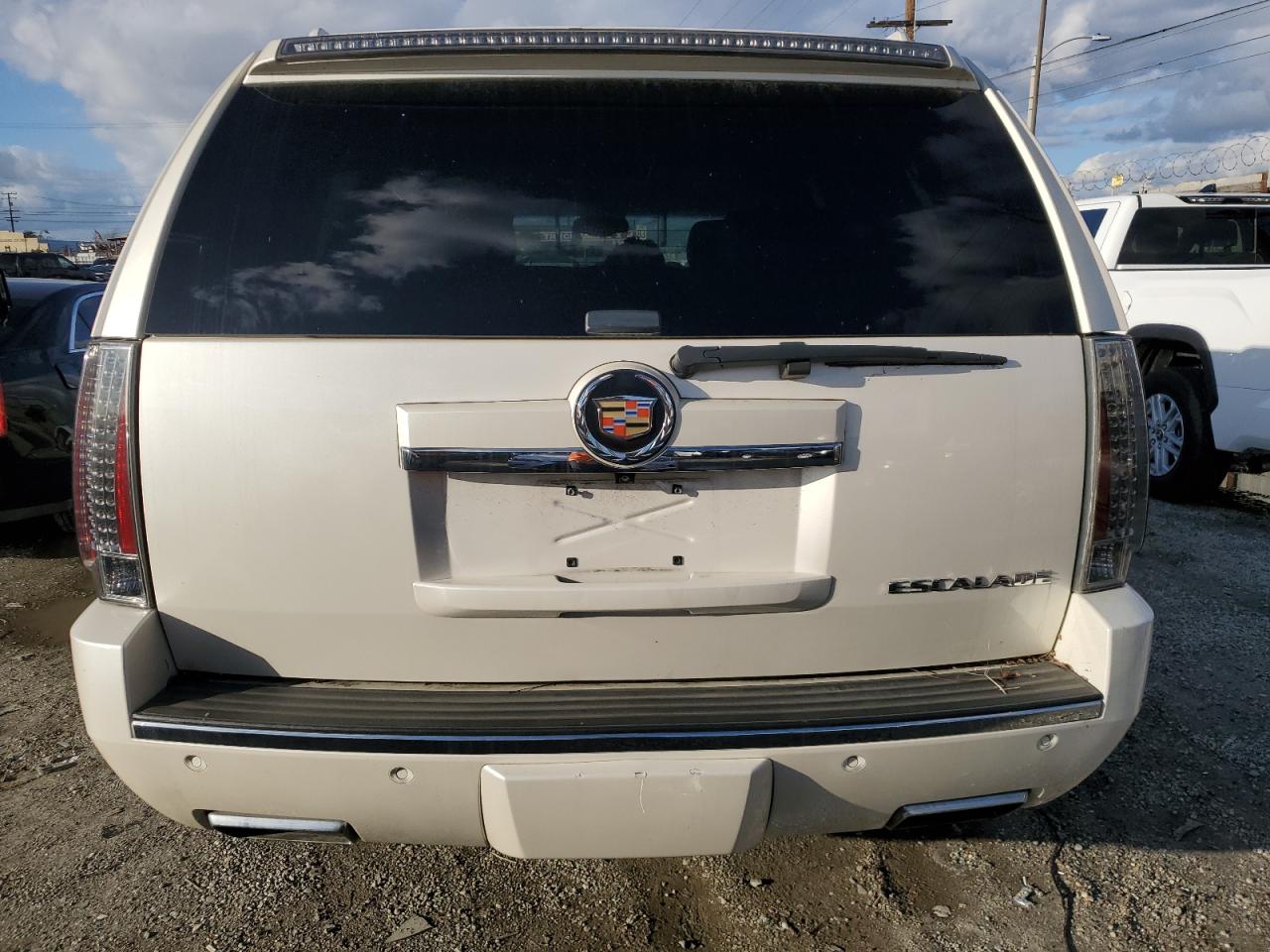 Photo 5 VIN: 1GYS4CEF9ER129959 - CADILLAC ESCALADE 