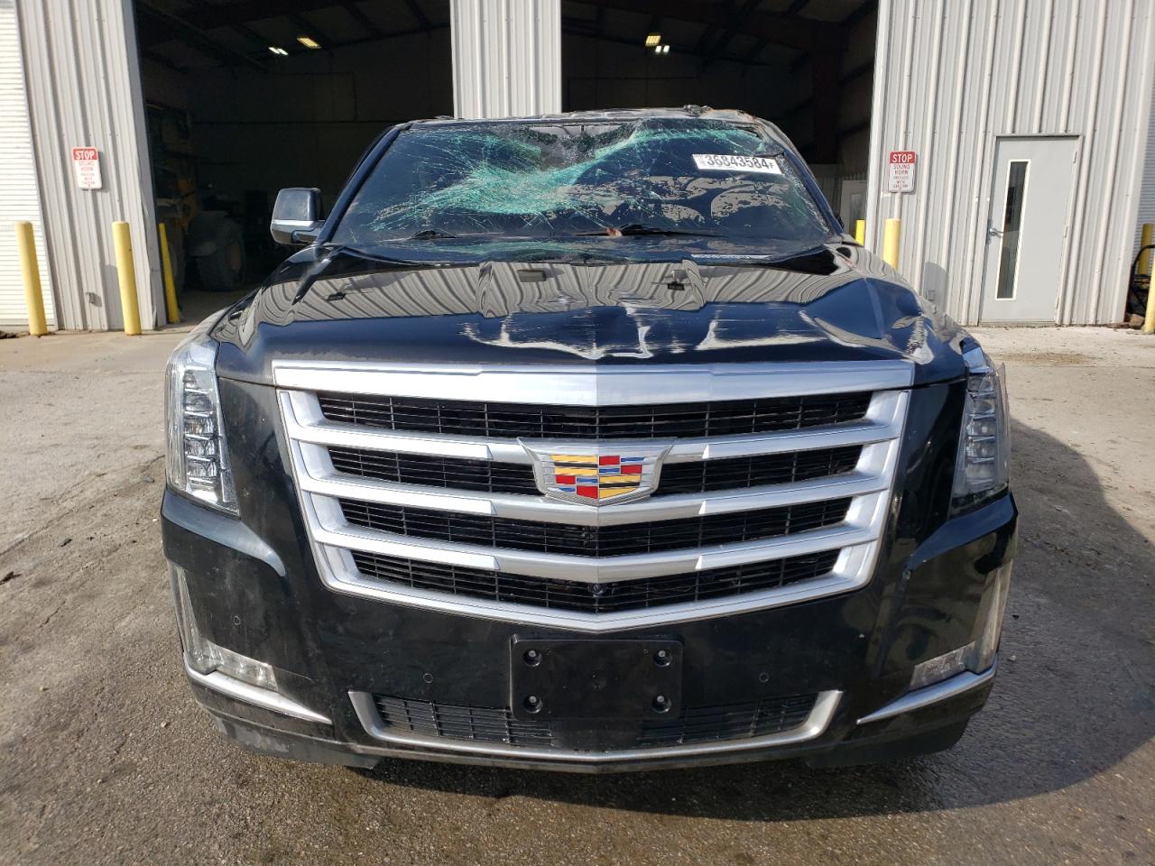 Photo 4 VIN: 1GYS4CKJ2LR277411 - CADILLAC ESCALADE 