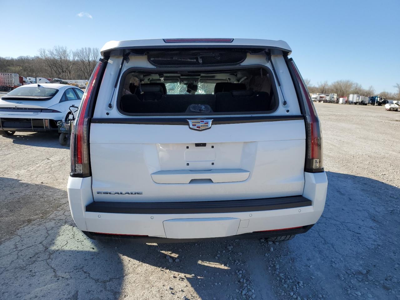 Photo 5 VIN: 1GYS4CKJ9JR220555 - CADILLAC ESCALADE 