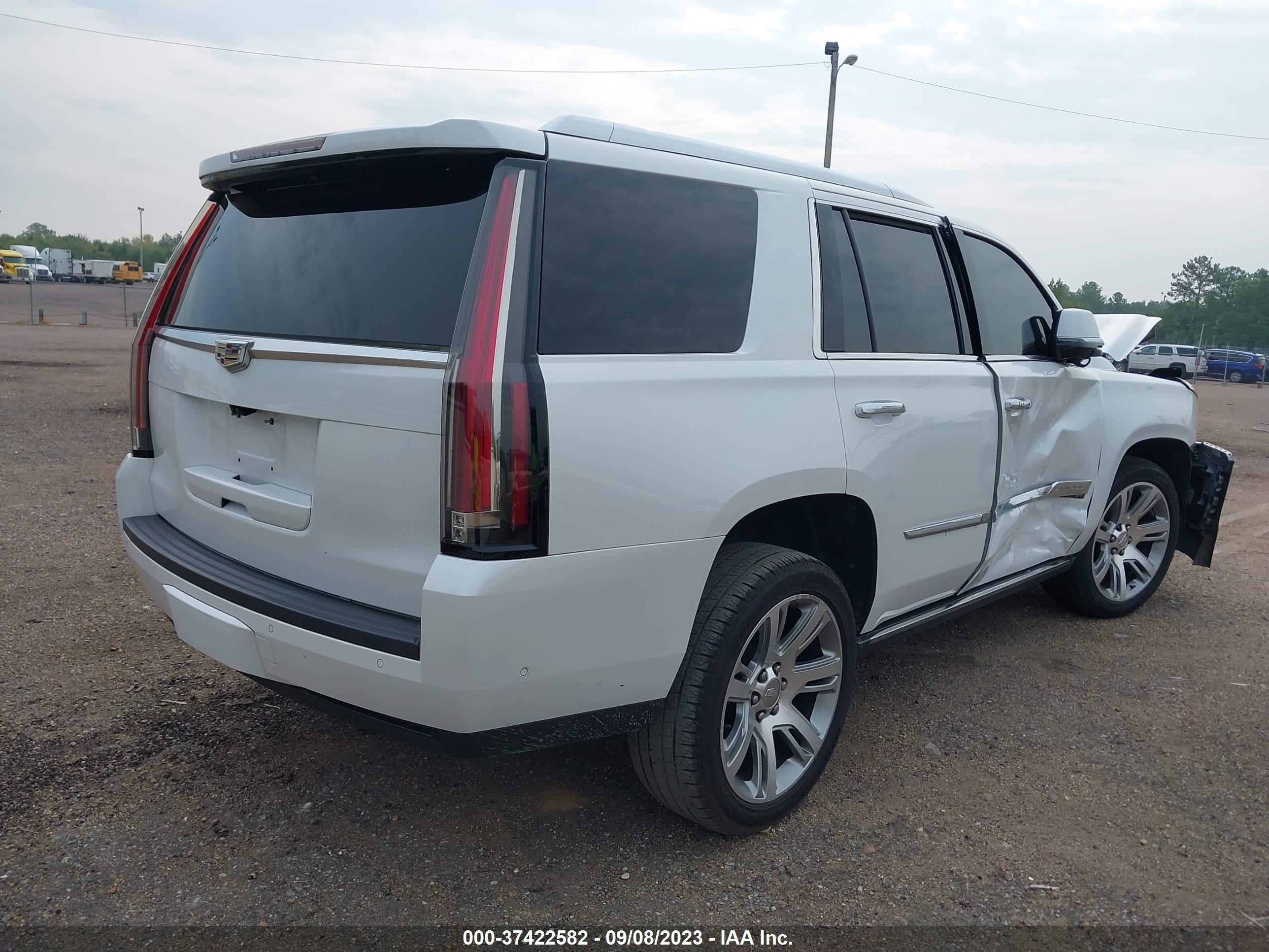 Photo 3 VIN: 1GYS4CKJXHR134469 - CADILLAC ESCALADE 