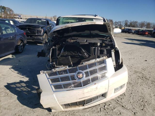 Photo 4 VIN: 1GYS4DEF1DR250831 - CADILLAC ESCALADE P 