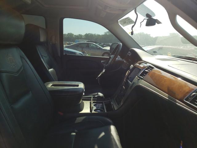 Photo 4 VIN: 1GYS4DEF3CR244317 - CADILLAC ESCALADE P 