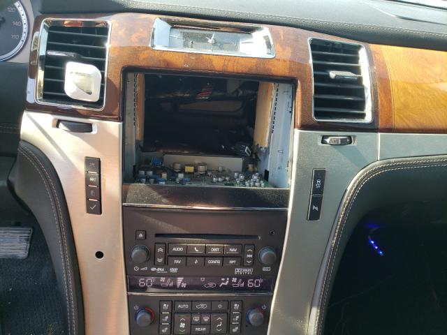 Photo 8 VIN: 1GYS4DEF3CR244317 - CADILLAC ESCALADE P 