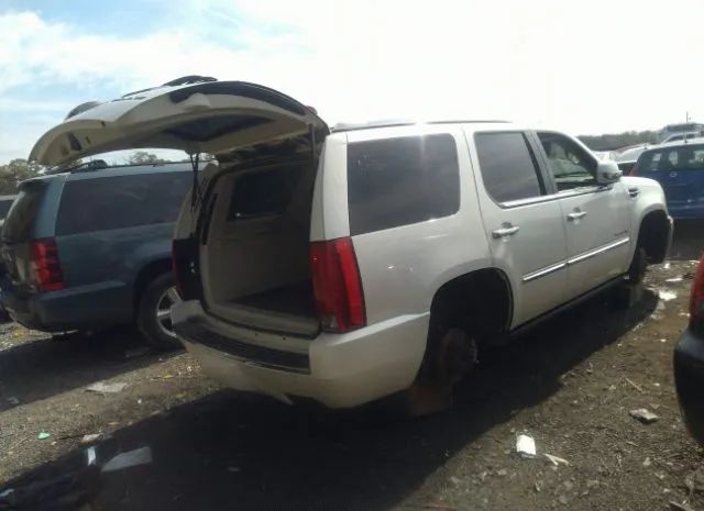 Photo 3 VIN: 1GYS4DEF3CR244382 - CADILLAC ESCALADE 