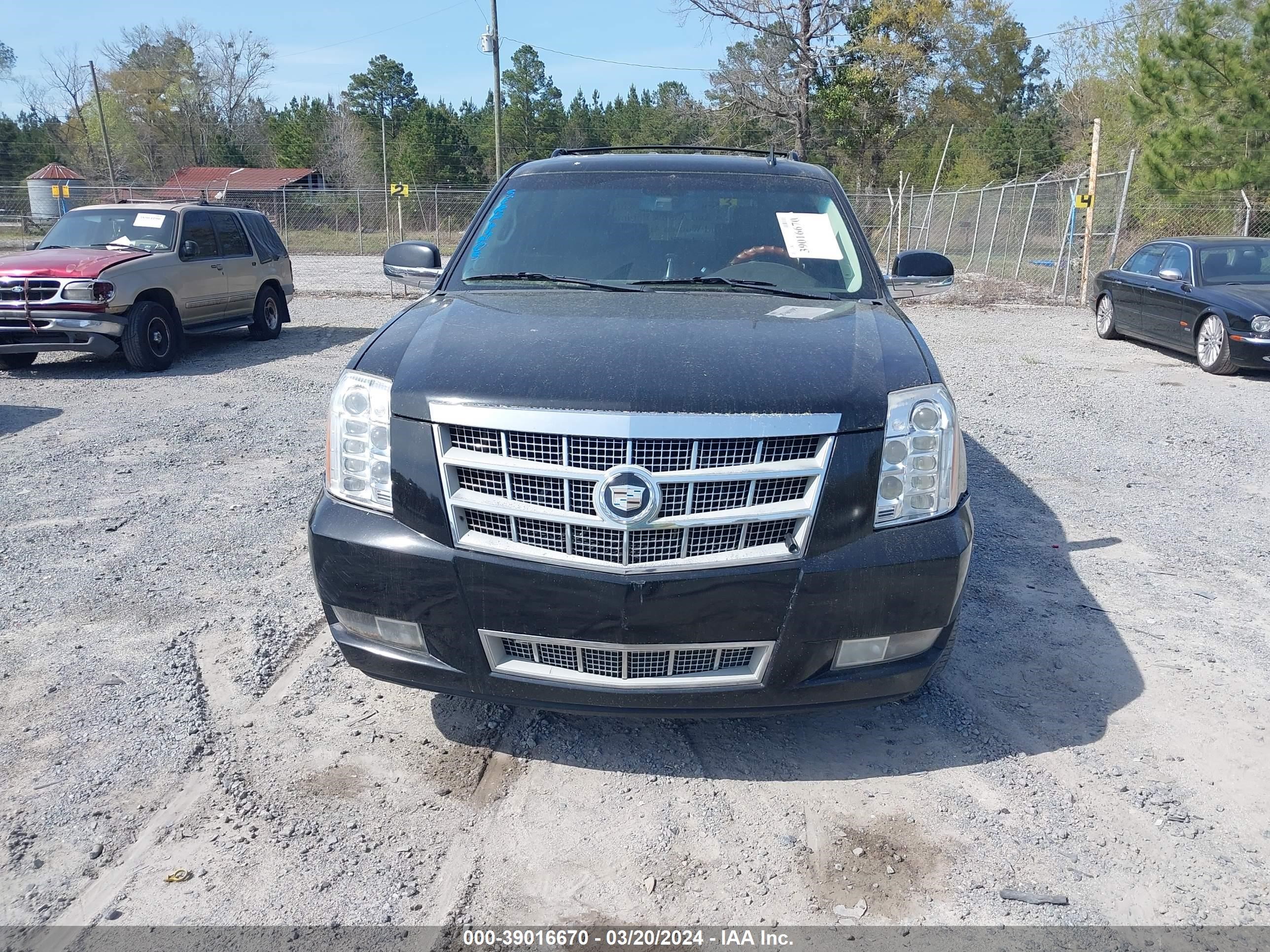 Photo 10 VIN: 1GYS4DEF4BR293508 - CADILLAC ESCALADE 