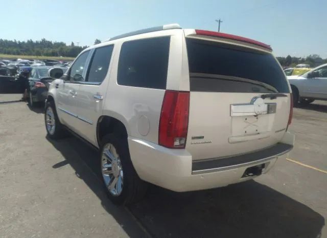 Photo 2 VIN: 1GYS4DEF7CR100981 - CADILLAC ESCALADE 