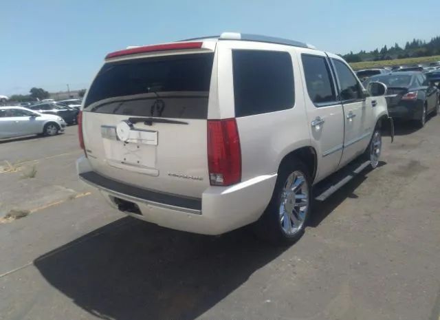 Photo 3 VIN: 1GYS4DEF7CR100981 - CADILLAC ESCALADE 