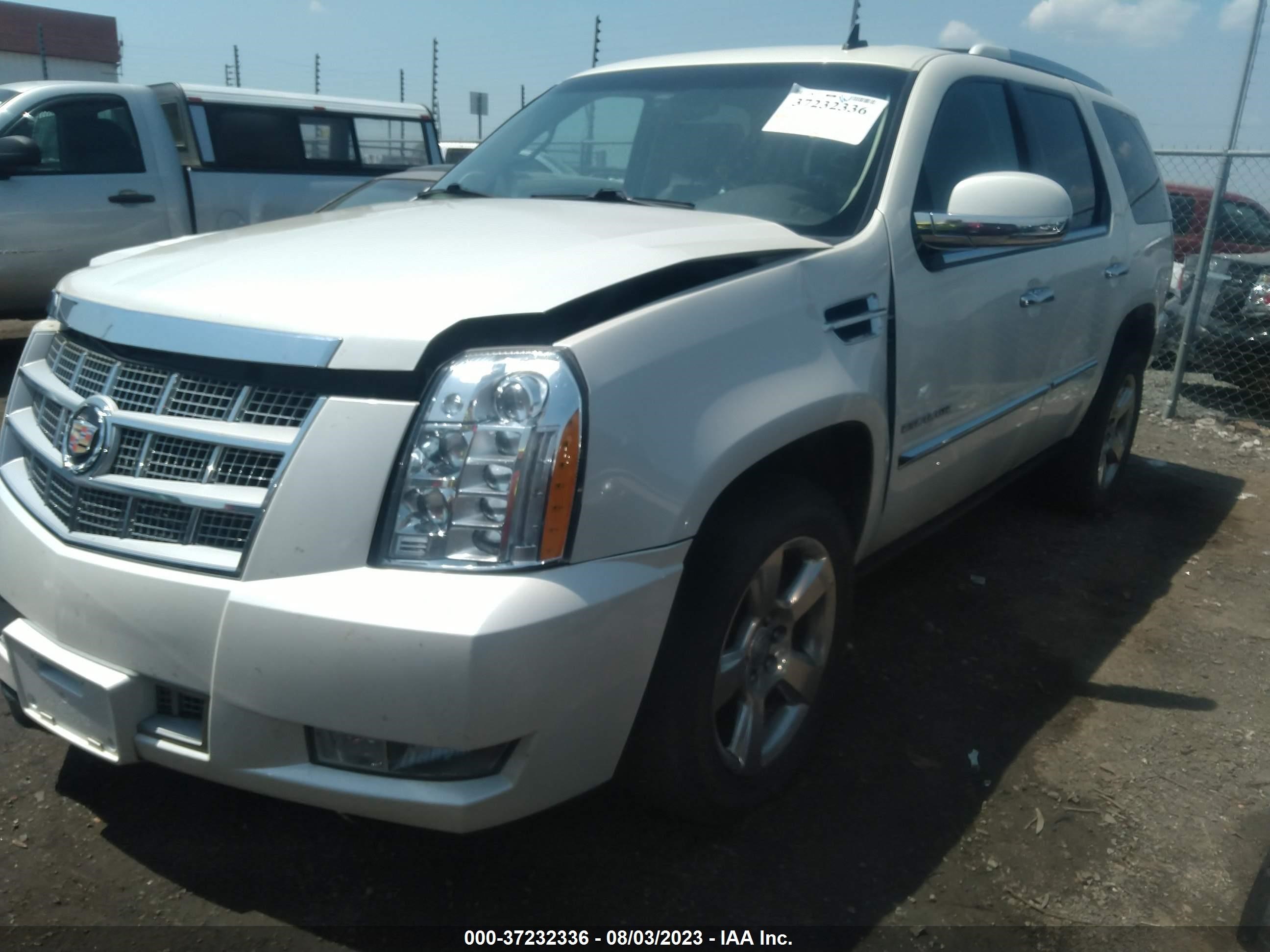 Photo 1 VIN: 1GYS4DEF9ER228657 - CADILLAC ESCALADE 