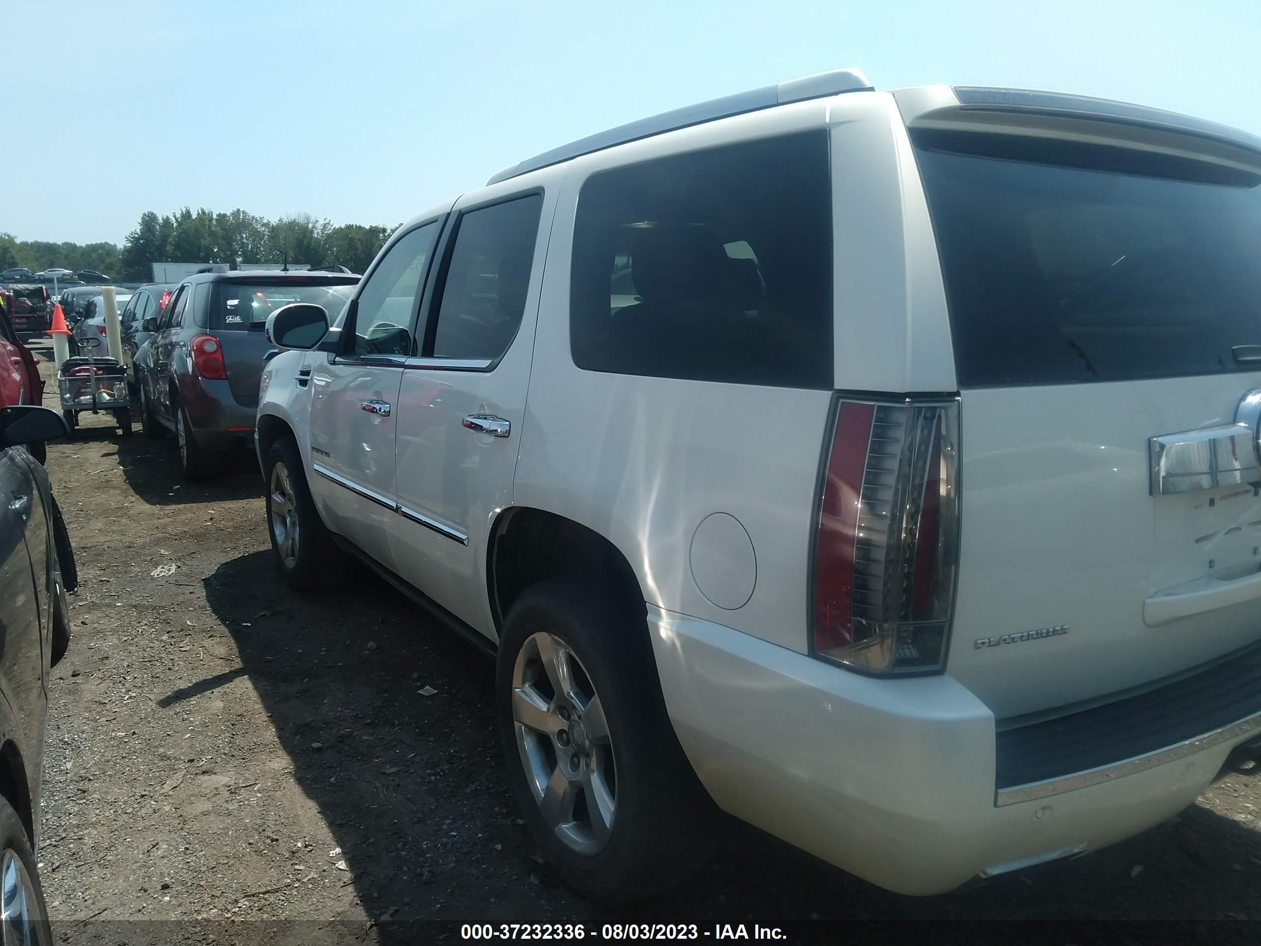 Photo 13 VIN: 1GYS4DEF9ER228657 - CADILLAC ESCALADE 