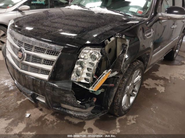 Photo 5 VIN: 1GYS4DEFXDR322013 - CADILLAC ESCALADE 