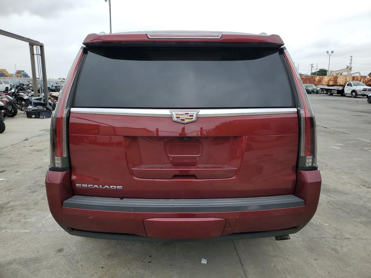 Photo 5 VIN: 1GYS4DKJ0JR283338 - CADILLAC ESCALADE 