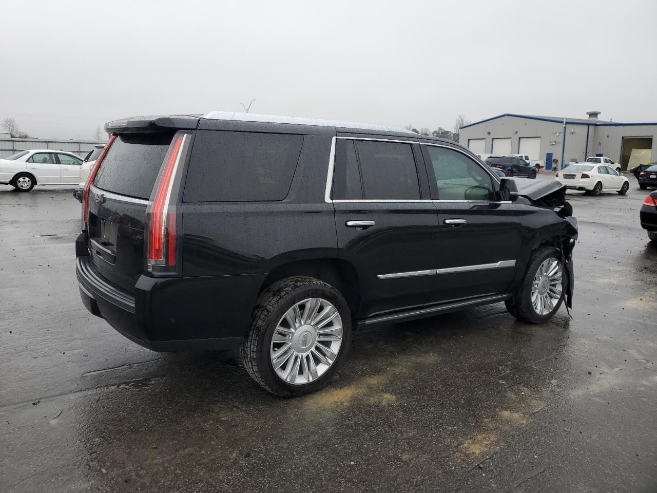 Photo 2 VIN: 1GYS4DKJ2KR326143 - CADILLAC ESCALADE 