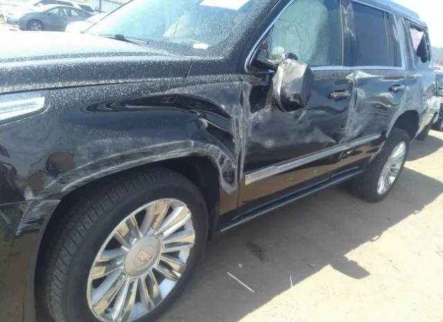 Photo 5 VIN: 1GYS4DKJ4HR130598 - CADILLAC ESCALADE 