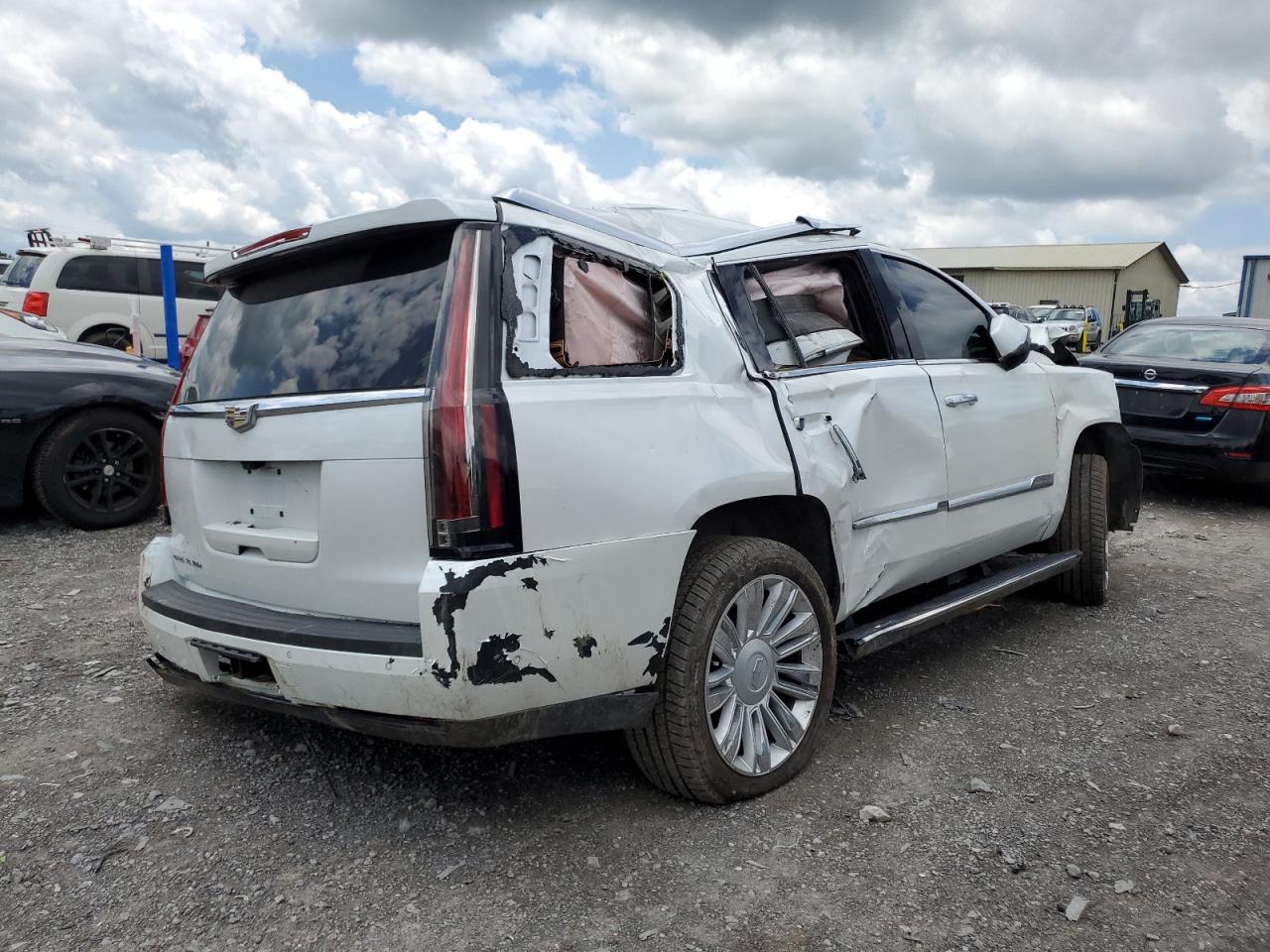 Photo 2 VIN: 1GYS4DKJ8HR211507 - CADILLAC ESCALADE 