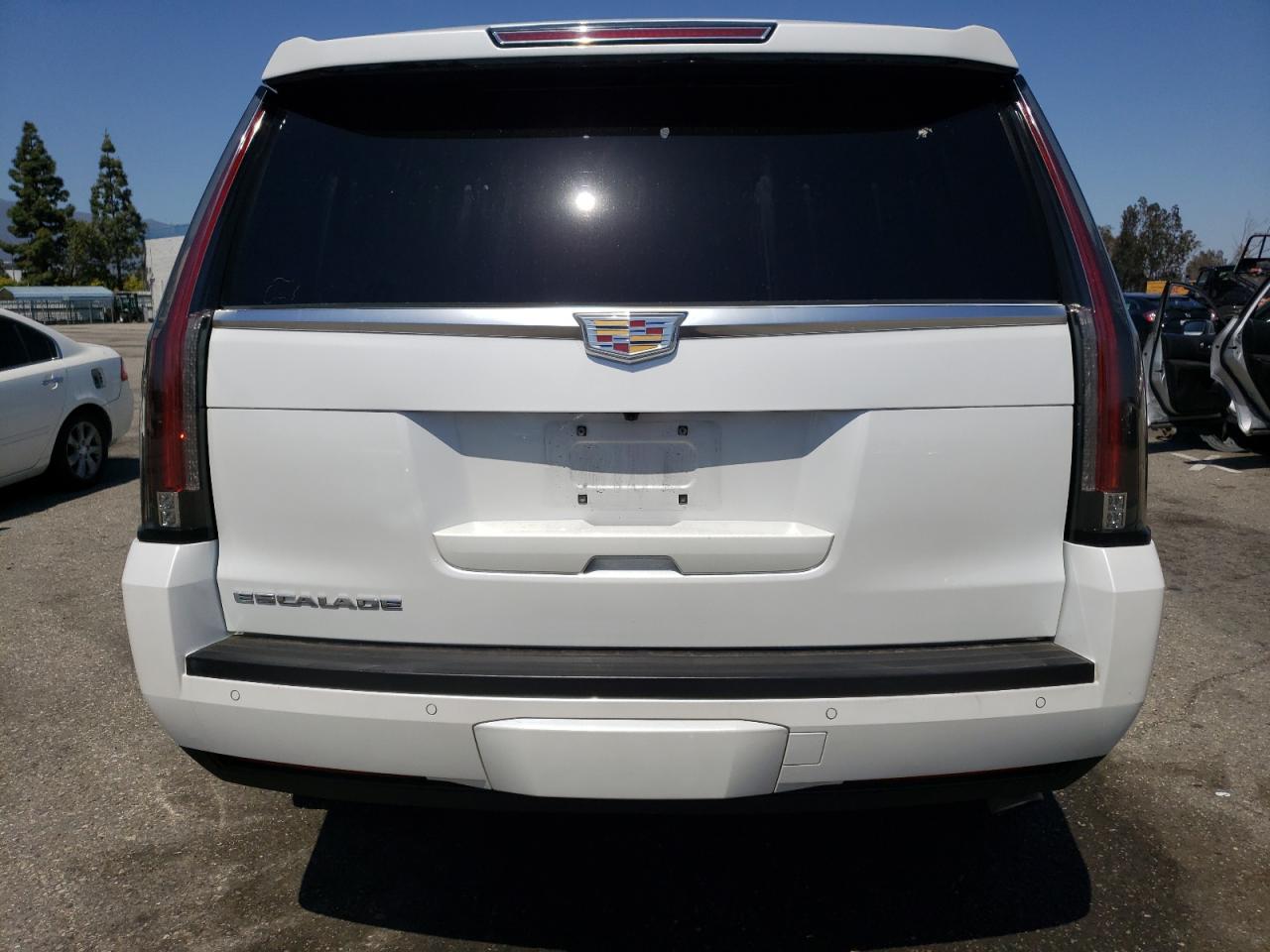 Photo 5 VIN: 1GYS4DKJ9GR412878 - CADILLAC ESCALADE 