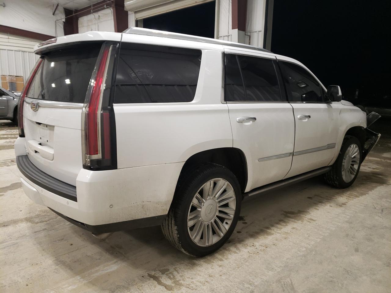 Photo 2 VIN: 1GYS4DKJ9HR114591 - CADILLAC ESCALADE 