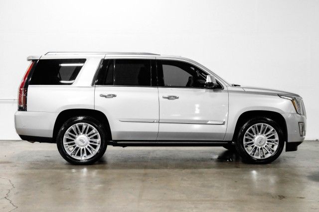 Photo 3 VIN: 1GYS4DKJ9JR295584 - CADILLAC ESCALADE 