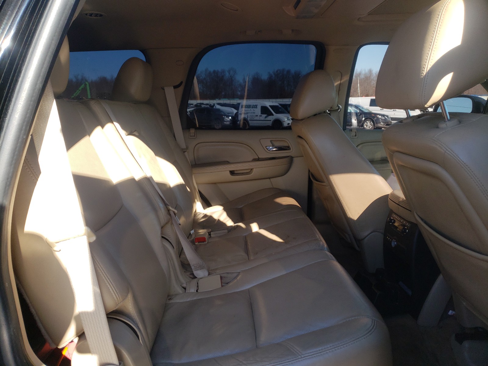 Photo 5 VIN: 1GYS4EEJ9BR238921 - CADILLAC ESCALADE H 