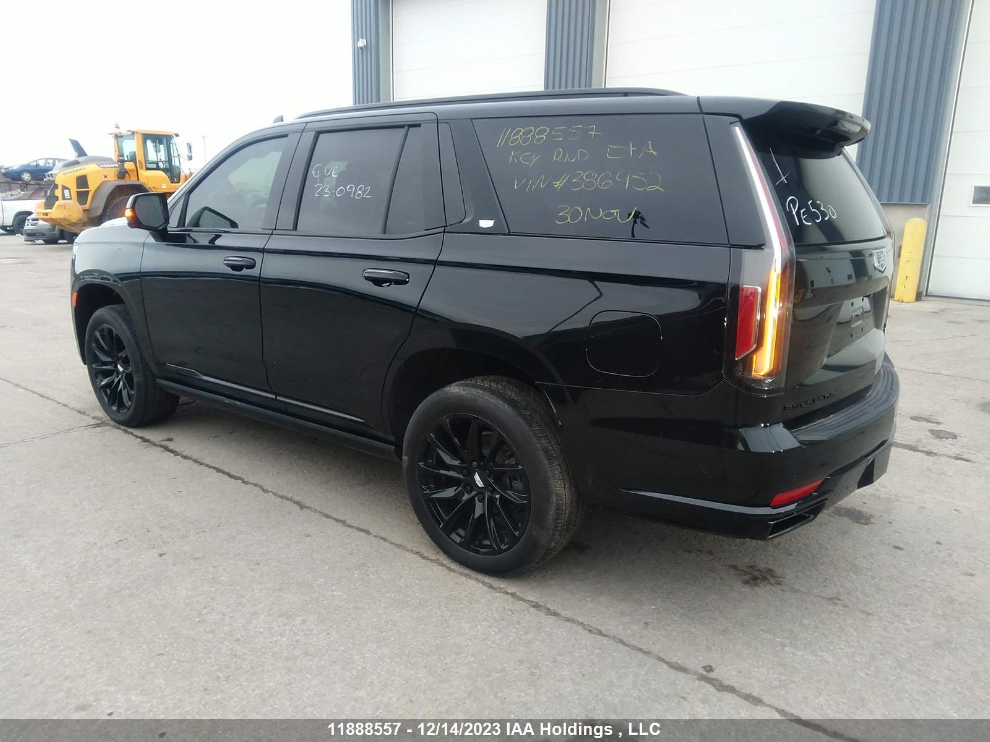 Photo 2 VIN: 1GYS4FKT5MR386952 - CADILLAC ESCALADE 