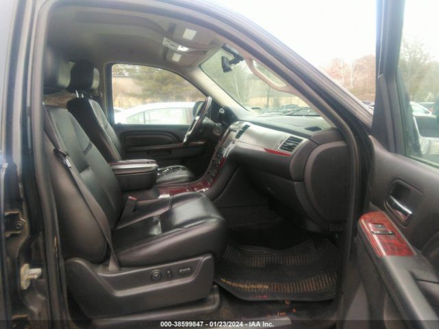 Photo 4 VIN: 1GYS4GEF0ER125208 - CADILLAC ESCALADE ESV 