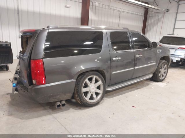 Photo 3 VIN: 1GYS4HEF0BR186060 - CADILLAC ESCALADE ESV 