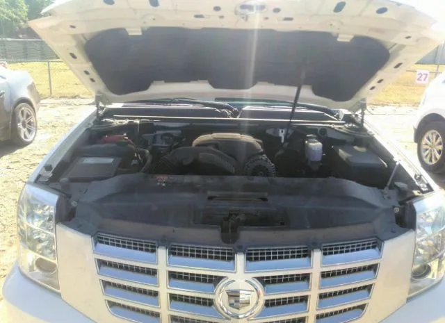 Photo 9 VIN: 1GYS4HEF0DR300464 - CADILLAC ESCALADE ESV 