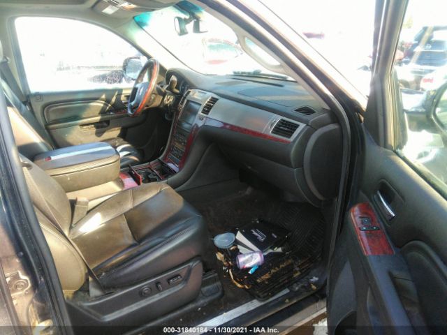 Photo 4 VIN: 1GYS4HEF2BR298651 - CADILLAC ESCALADE ESV 