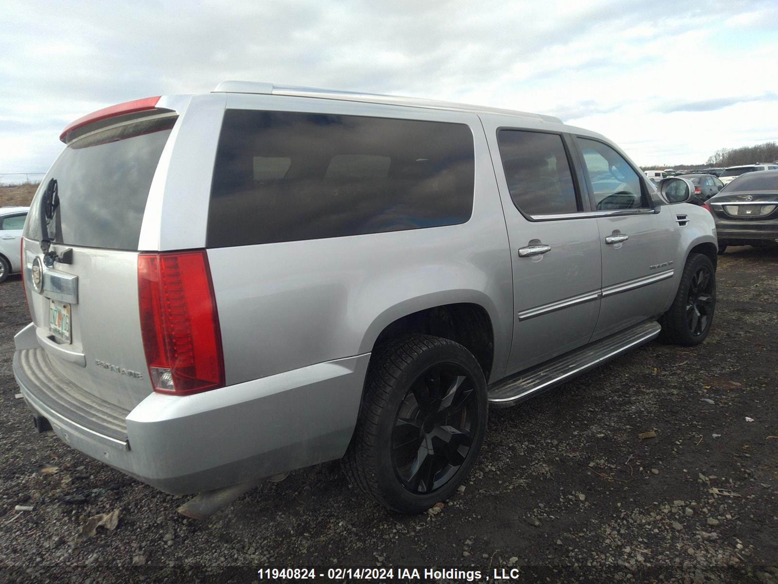 Photo 3 VIN: 1GYS4HEF3DR276774 - CADILLAC ESCALADE 