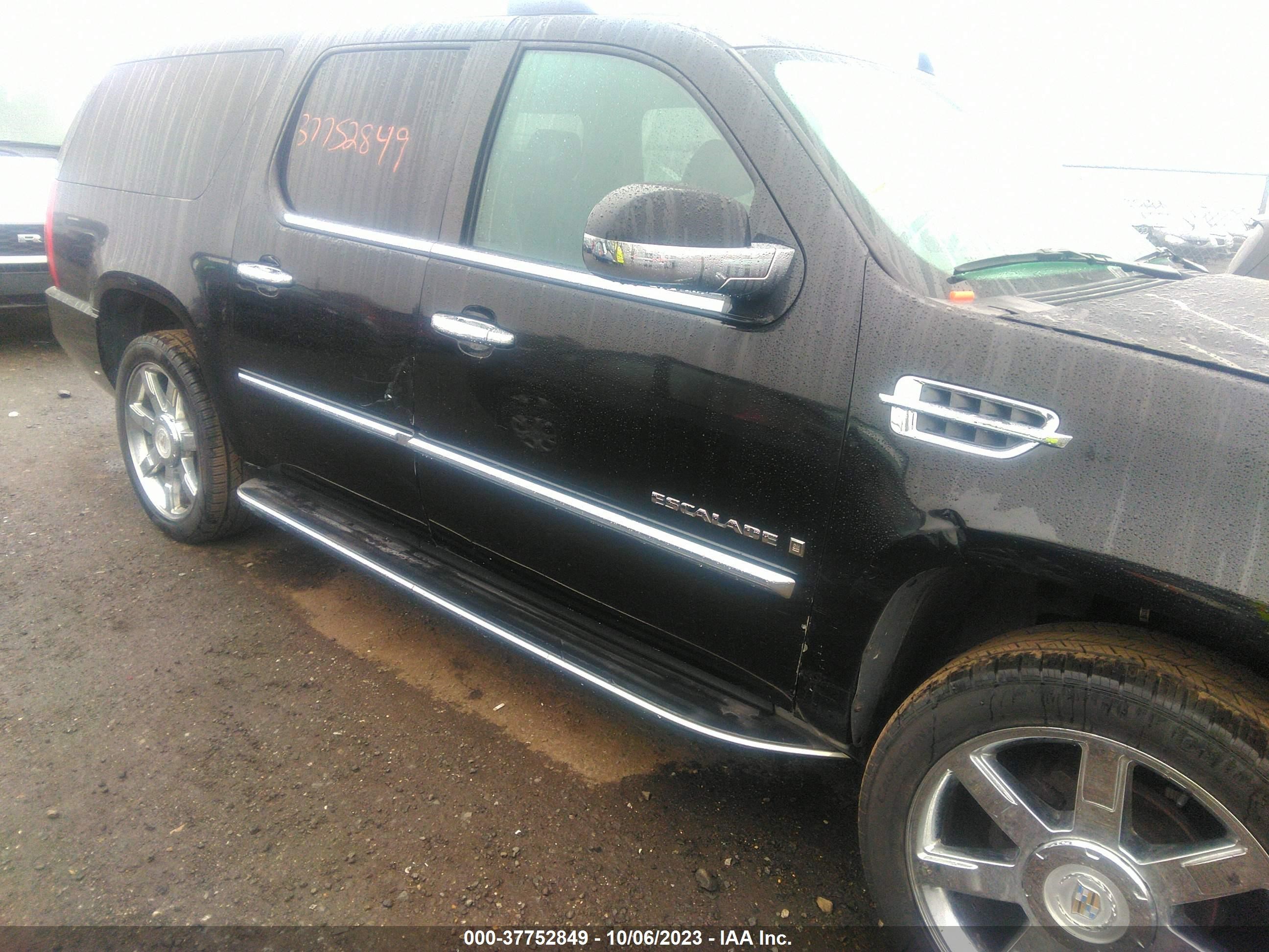 Photo 5 VIN: 1GYS4HEFXBR308701 - CADILLAC ESCALADE 