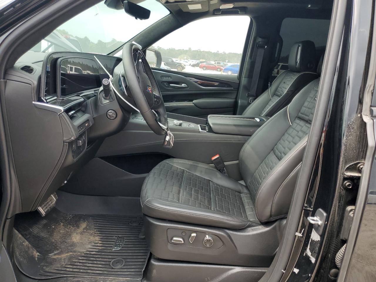 Photo 6 VIN: 1GYS4HK96PR507959 - CADILLAC ESCALADE 